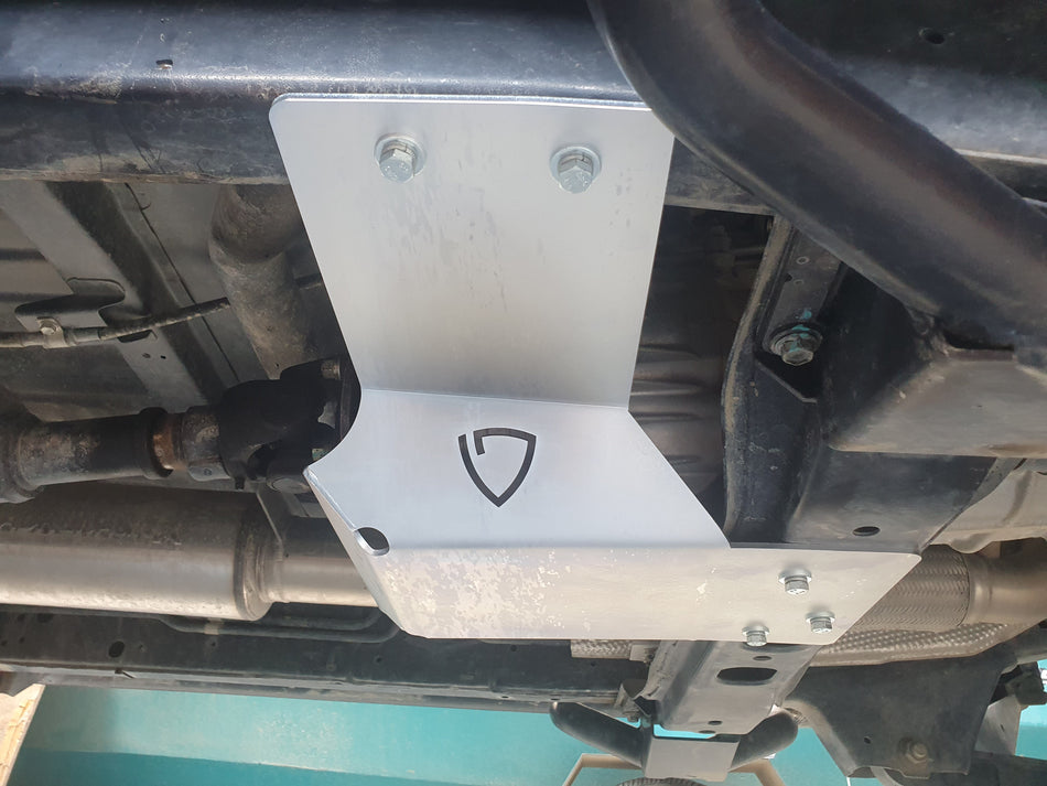 Toyota Land Cruiser Transfer case guard