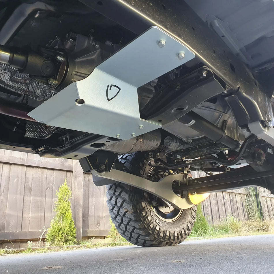 Toyota Land Cruiser Transfer case guard